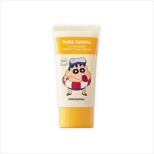 짱구 캐릭터가 그려진 선크림 튜브. PURE DERMA UV BARRIER PERFECT SUN CREAM, 차단지수 SPF 50+ PA++++